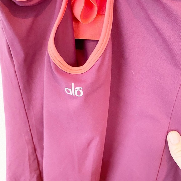 Alo yoga maroon neon Racerback workout top - Picture 4 of 5